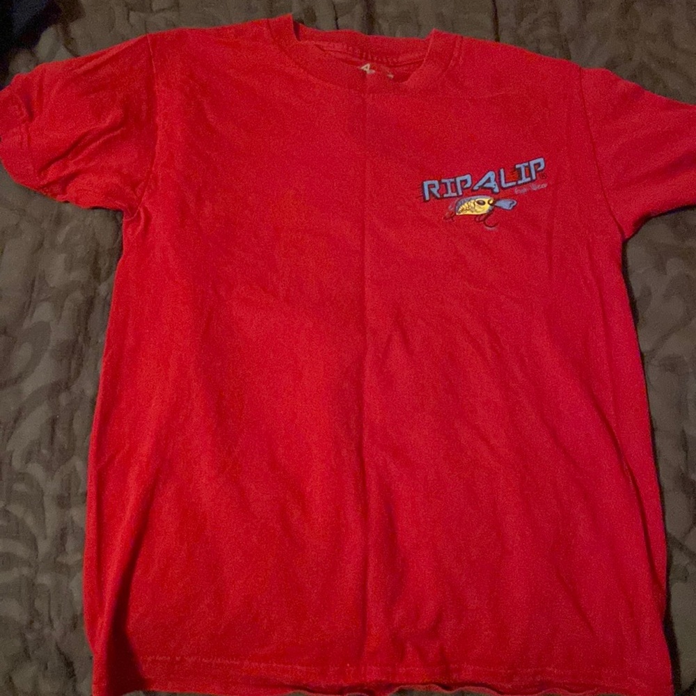 Selling cause to small it is a rip lip fish wear shirt paid $30